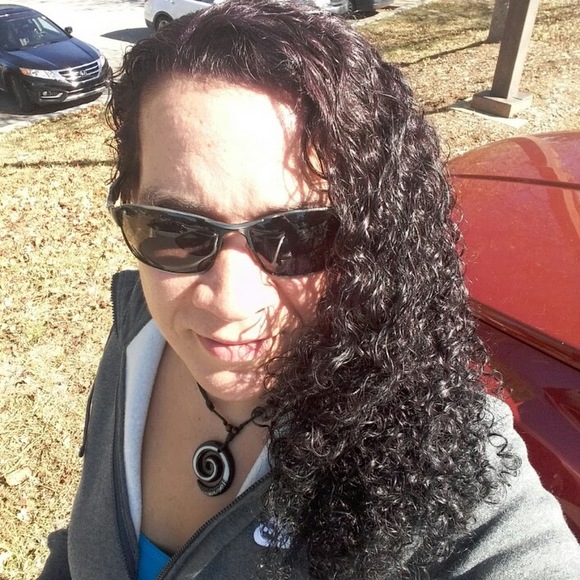 Meet your Posher, Acena - Picture 1 of 1